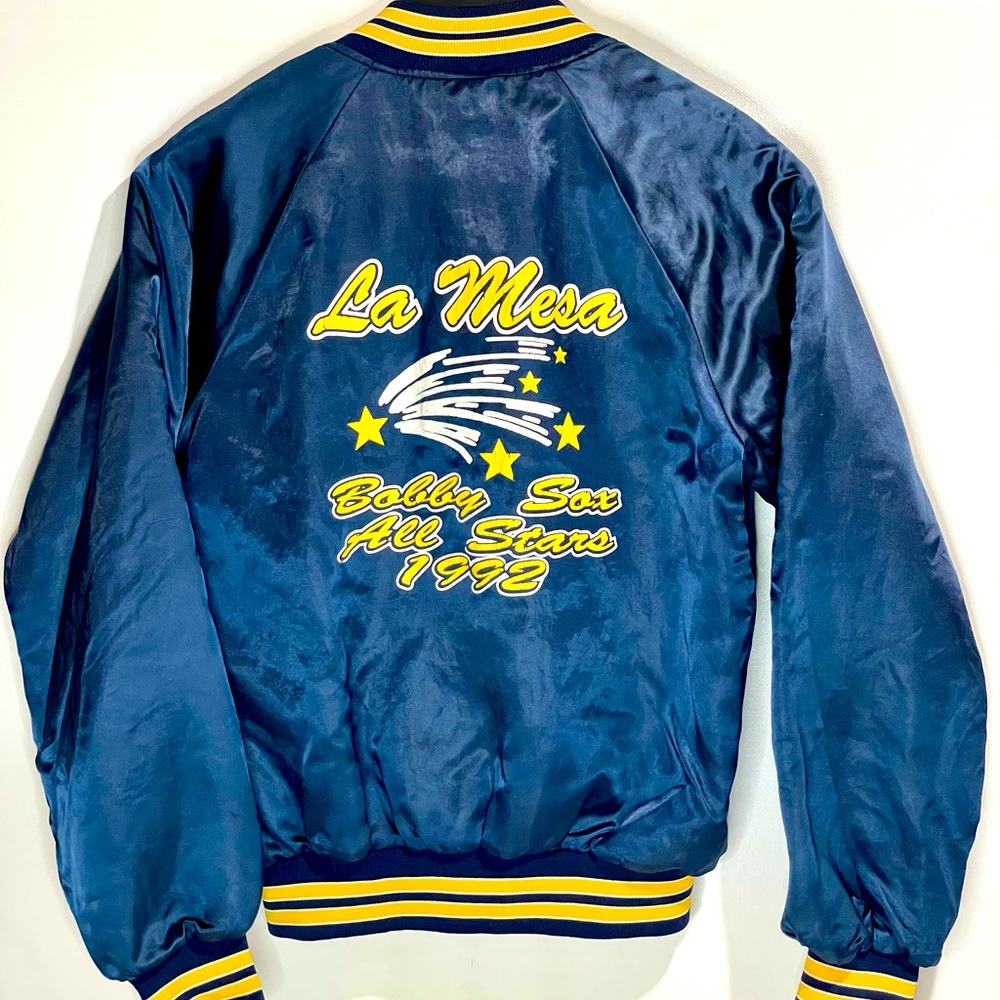 VTG Women’s M varsity bomber